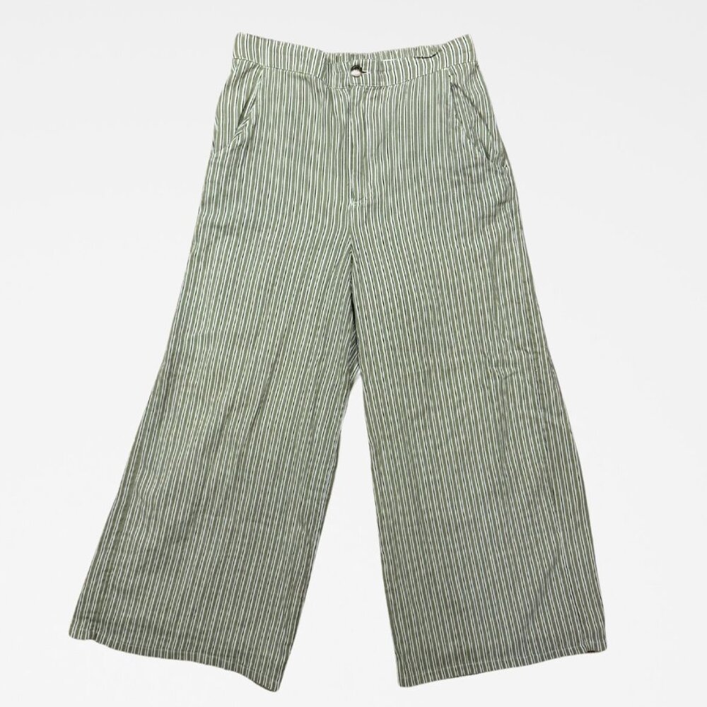 Hollister - Woman’s Large - Green White Stripes - Linen Cotton Blend Capri Pant